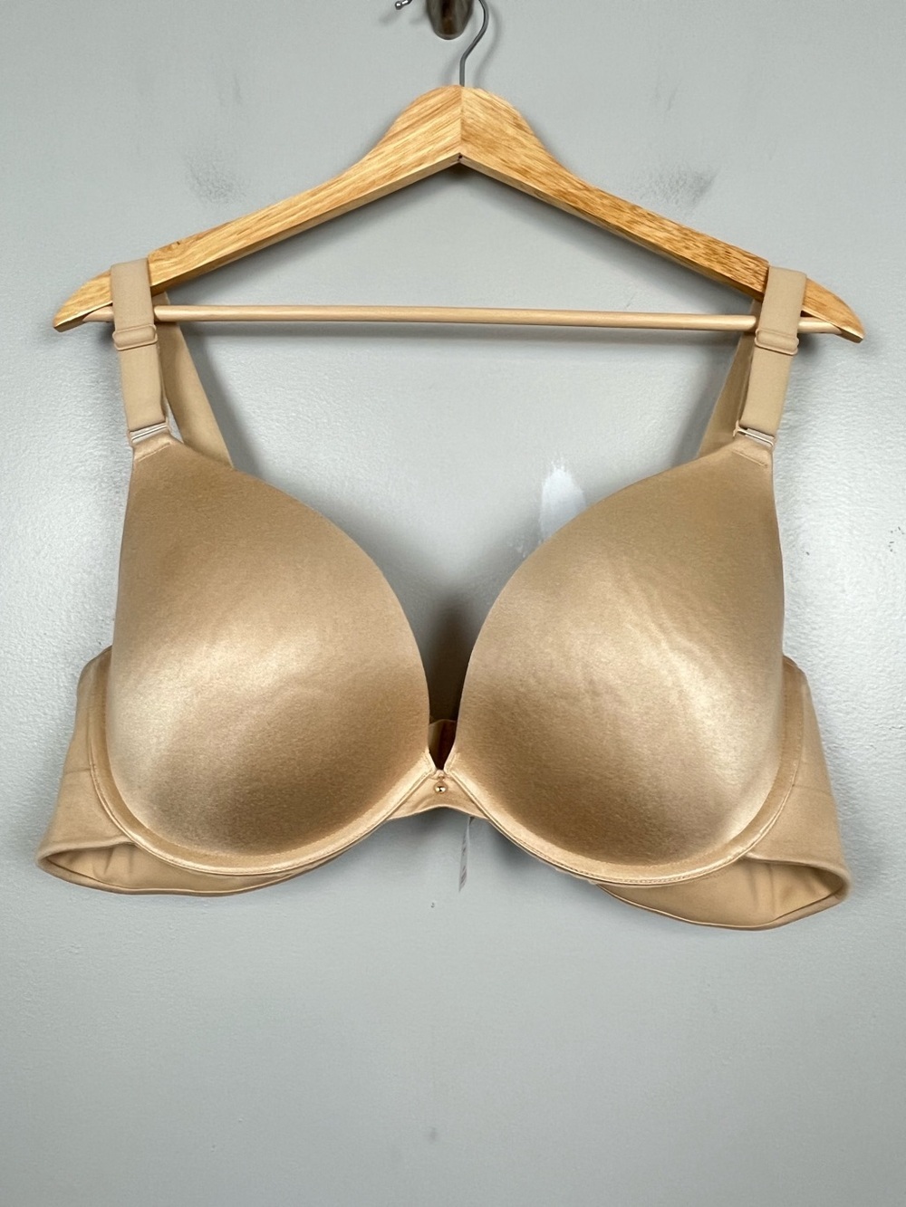Cacique beige Boost Plunge underwire padded bra, 44C.